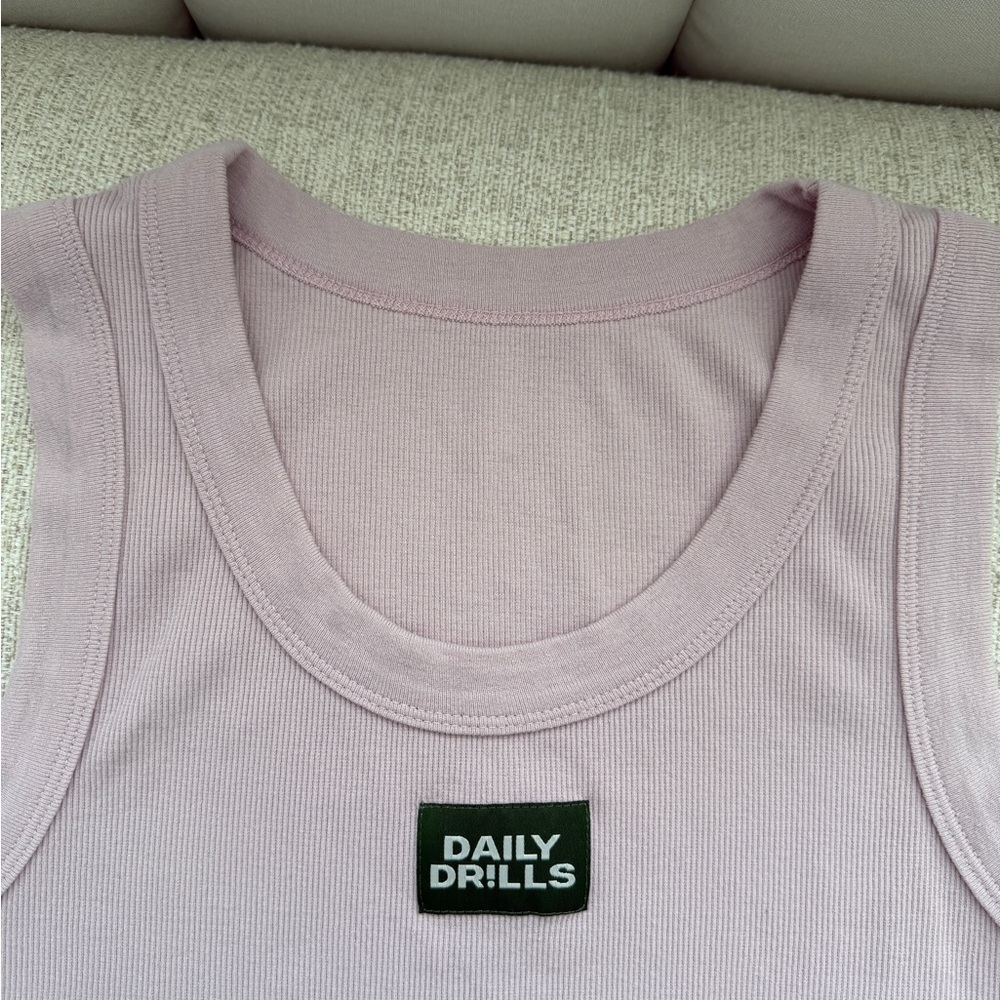 Daily Drills Ladybird SET! Nylon shorts + tank top - Picture 6 of 8
